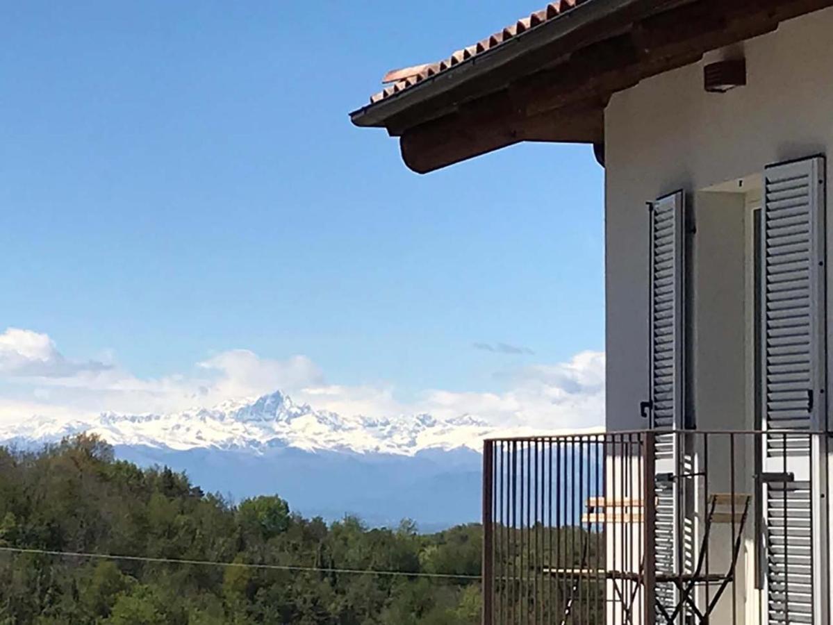 La Luce Delle Colline Bed & Breakfast Serravalle delle Langhe Dış mekan fotoğraf