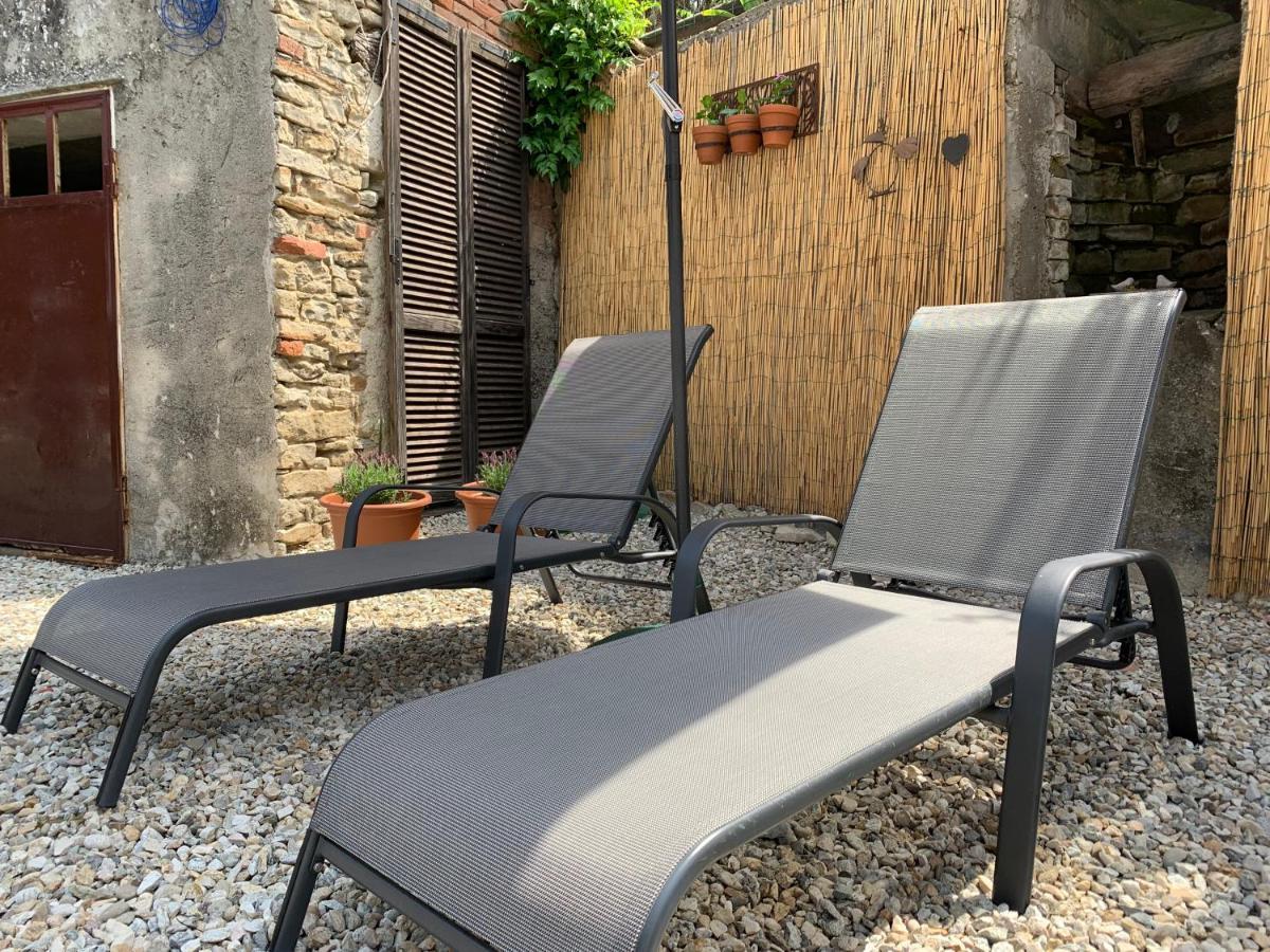 La Luce Delle Colline Bed & Breakfast Serravalle delle Langhe Dış mekan fotoğraf