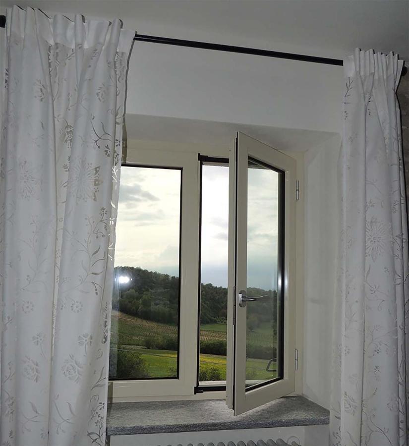 La Luce Delle Colline Bed & Breakfast Serravalle delle Langhe Dış mekan fotoğraf