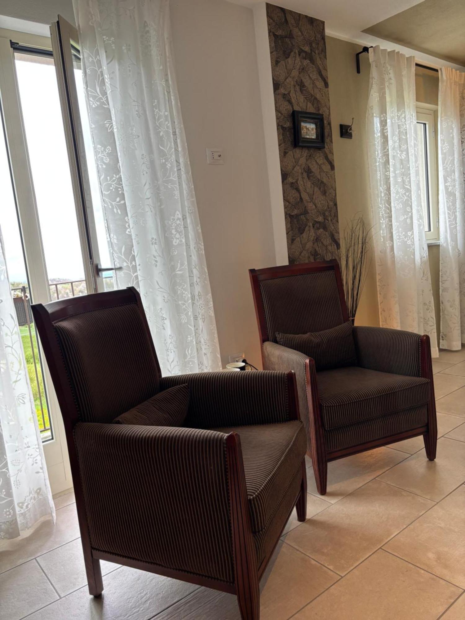 La Luce Delle Colline Bed & Breakfast Serravalle delle Langhe Dış mekan fotoğraf